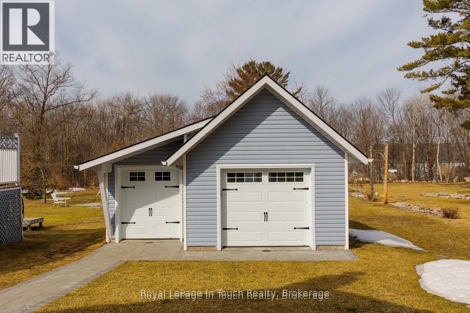 












306 CHURCH STREET

,
Penetanguishene,




Ontario
L9M1G5

