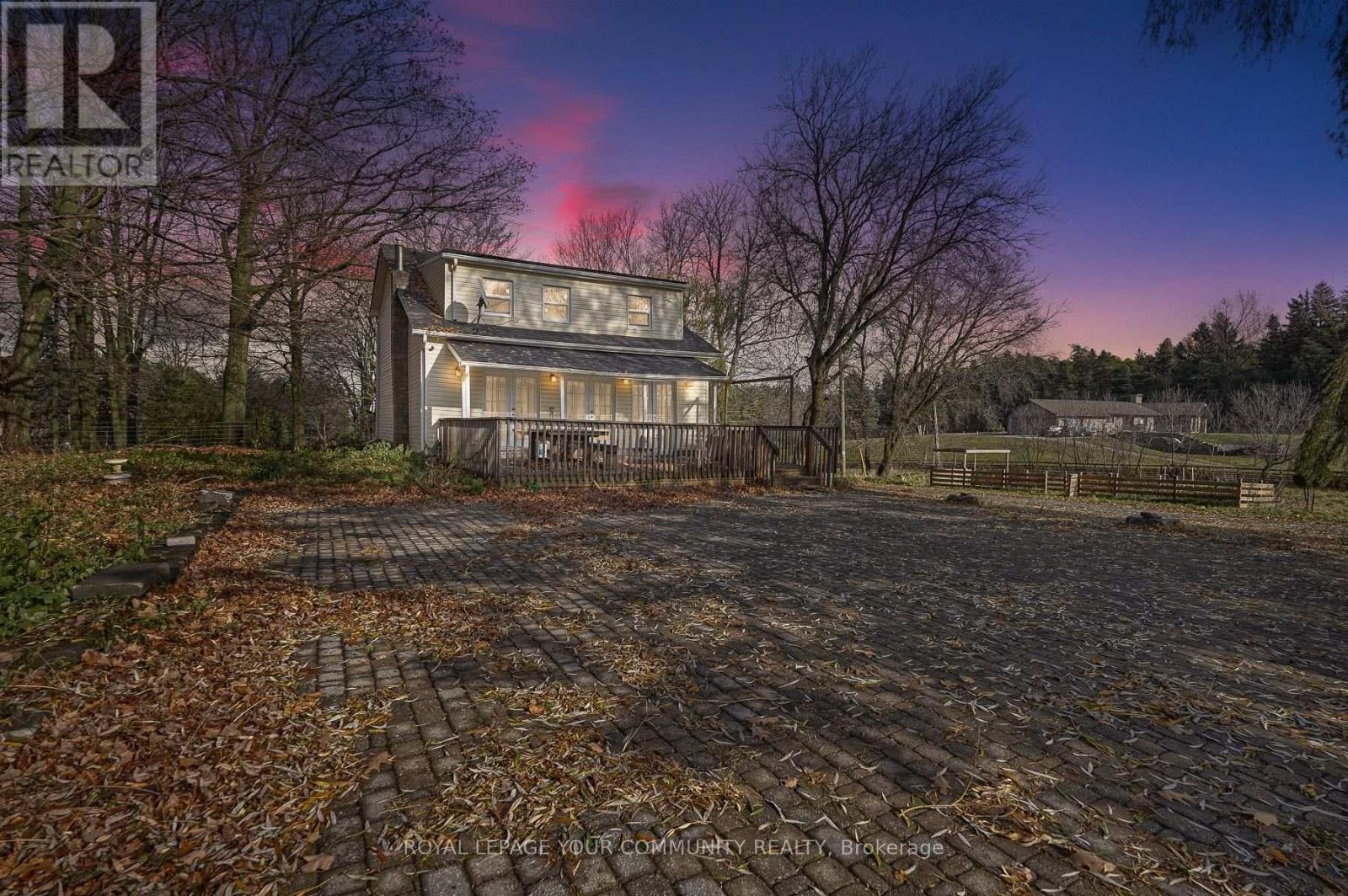 












20364 ST. ANDREWS ROAD

,
Caledon,




Ontario
L7K2C9

