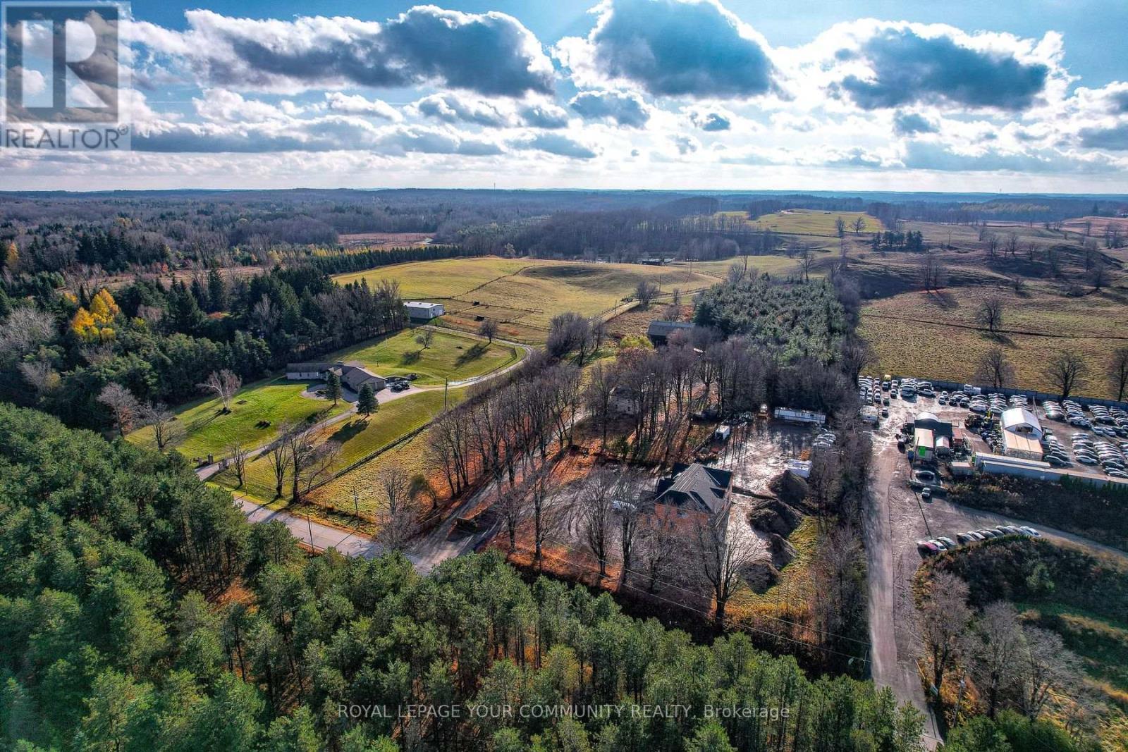 












20364 ST. ANDREWS ROAD

,
Caledon,




Ontario
L7K2C9

