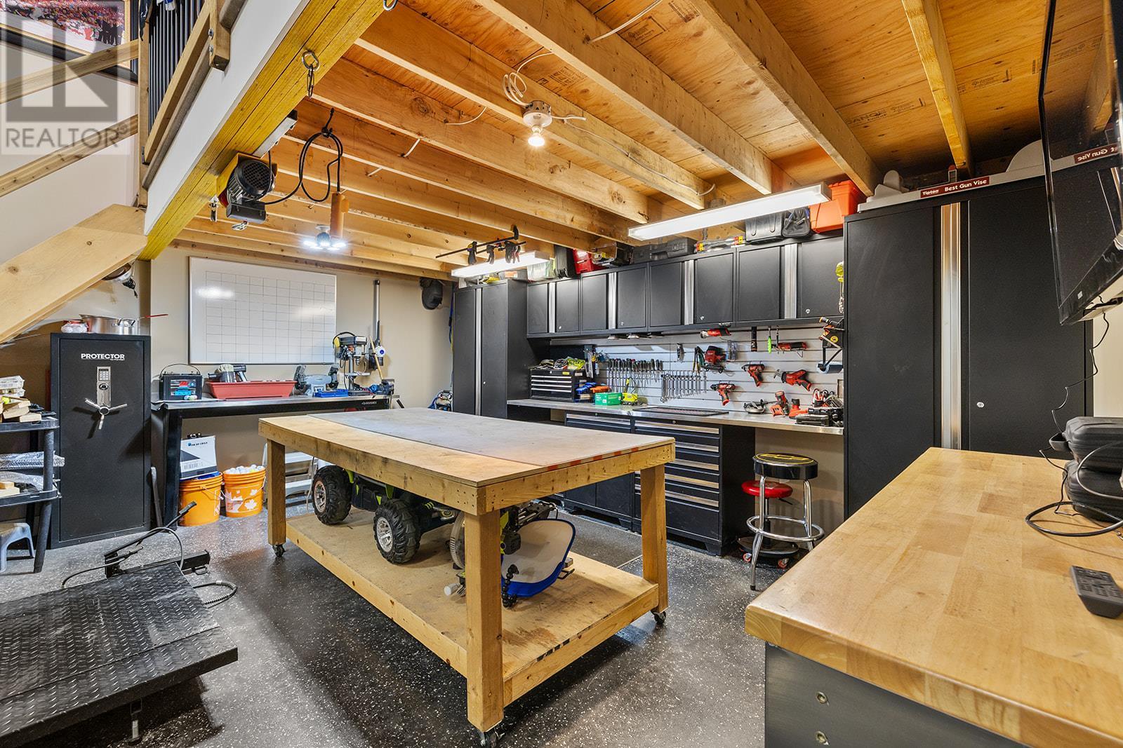 












3359 Cougar Road Unit# 19

,
West Kelowna,




British Columbia
V4T3G1

