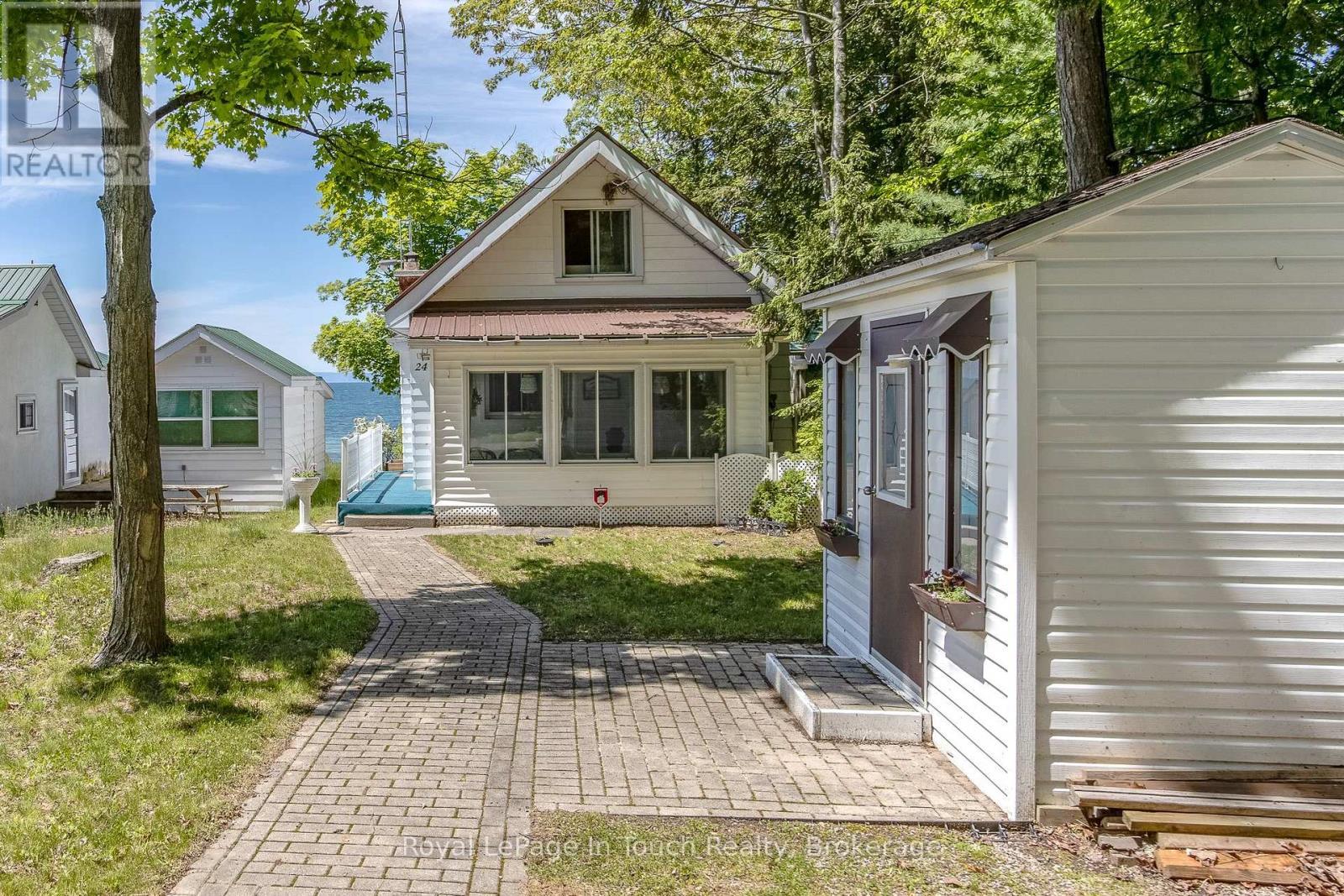 












24 BELGROVE

,
Tiny,




Ontario
L0L2J0

