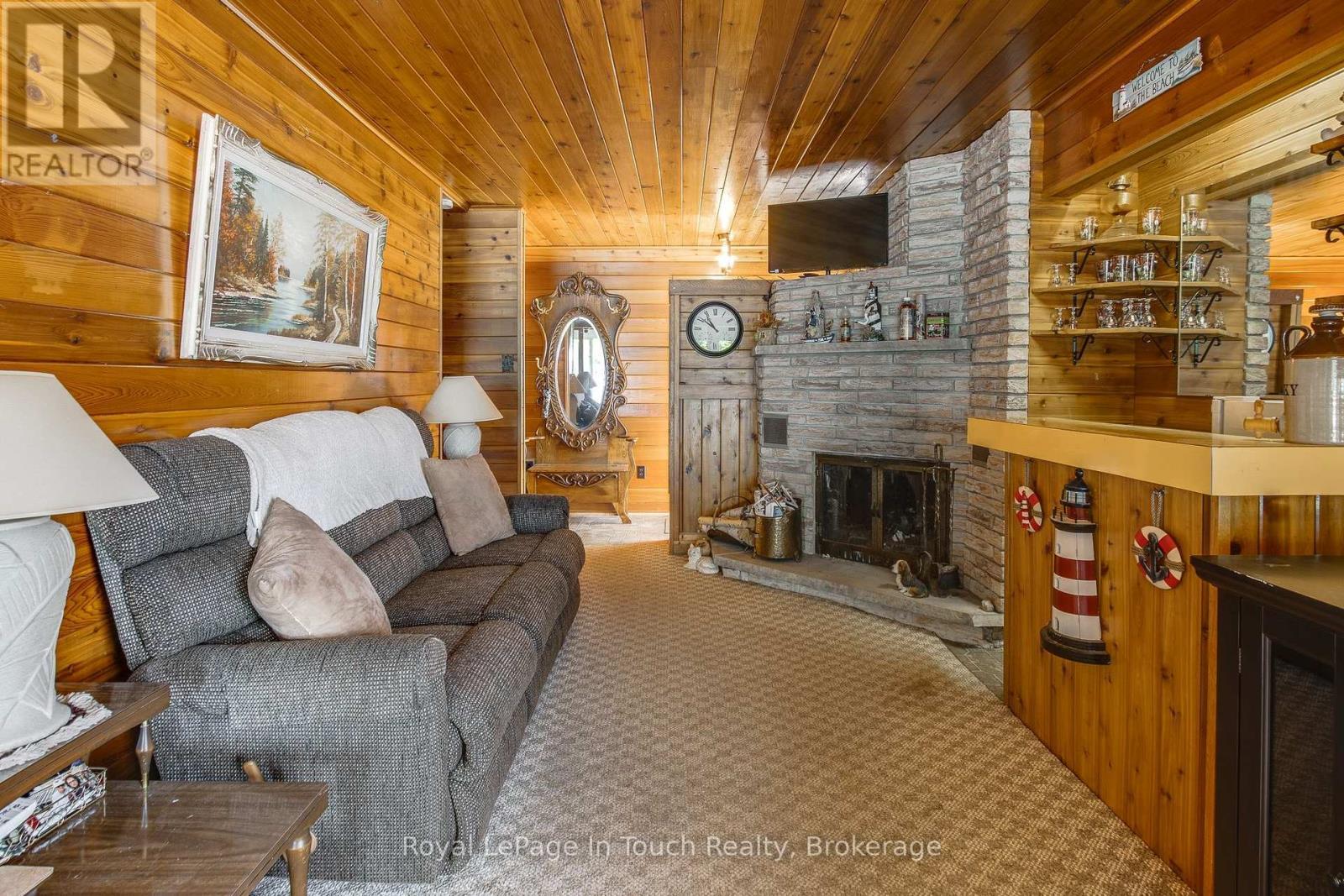 












24 BELGROVE

,
Tiny,




Ontario
L0L2J0

