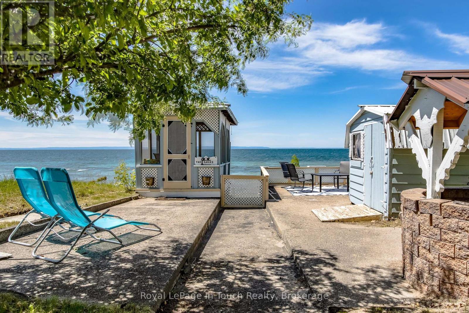 












24 BELGROVE

,
Tiny,




Ontario
L0L2J0

