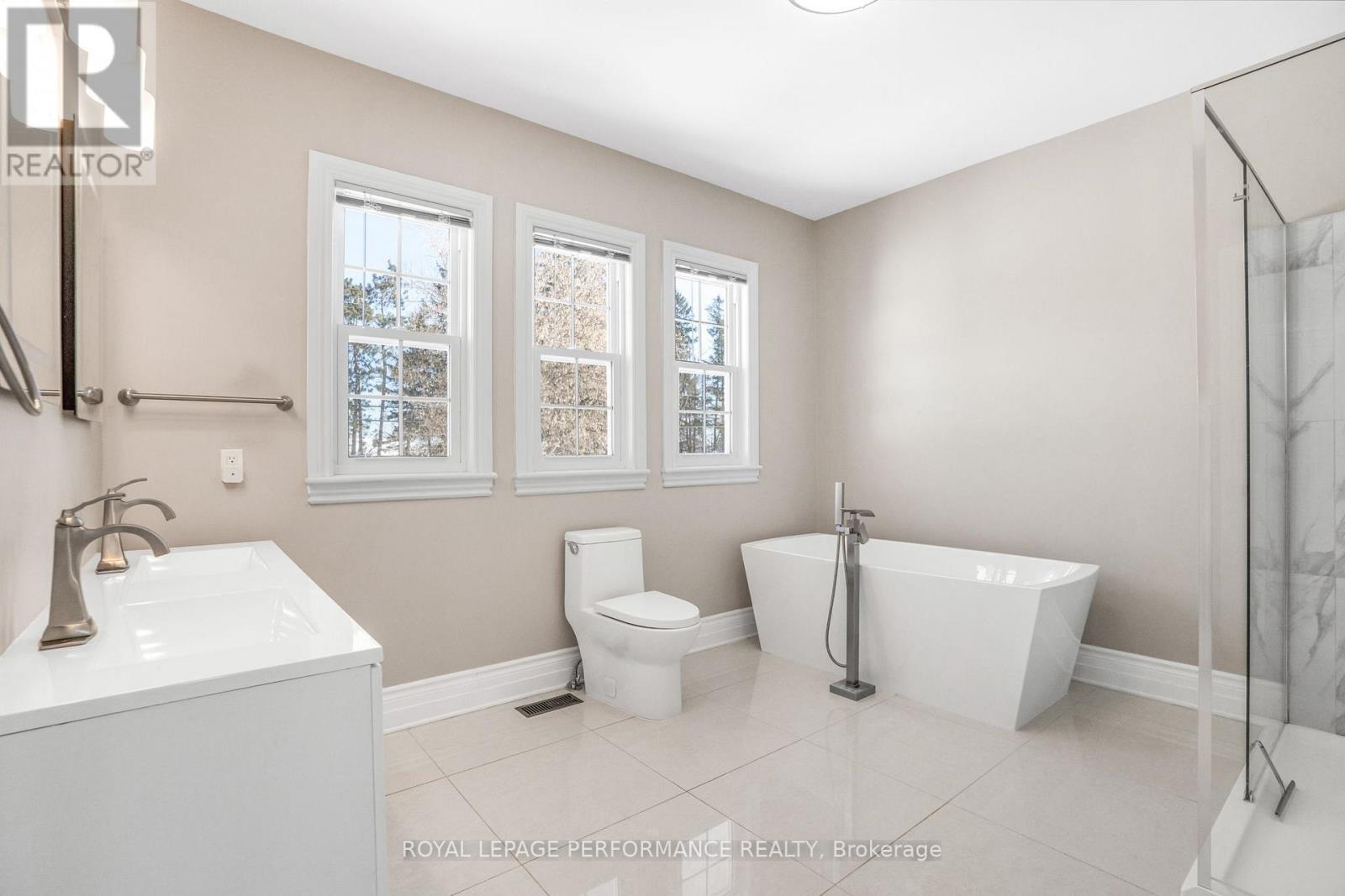 












3726 FRONT ROAD

,
Champlain,




Ontario
K6A2T4


