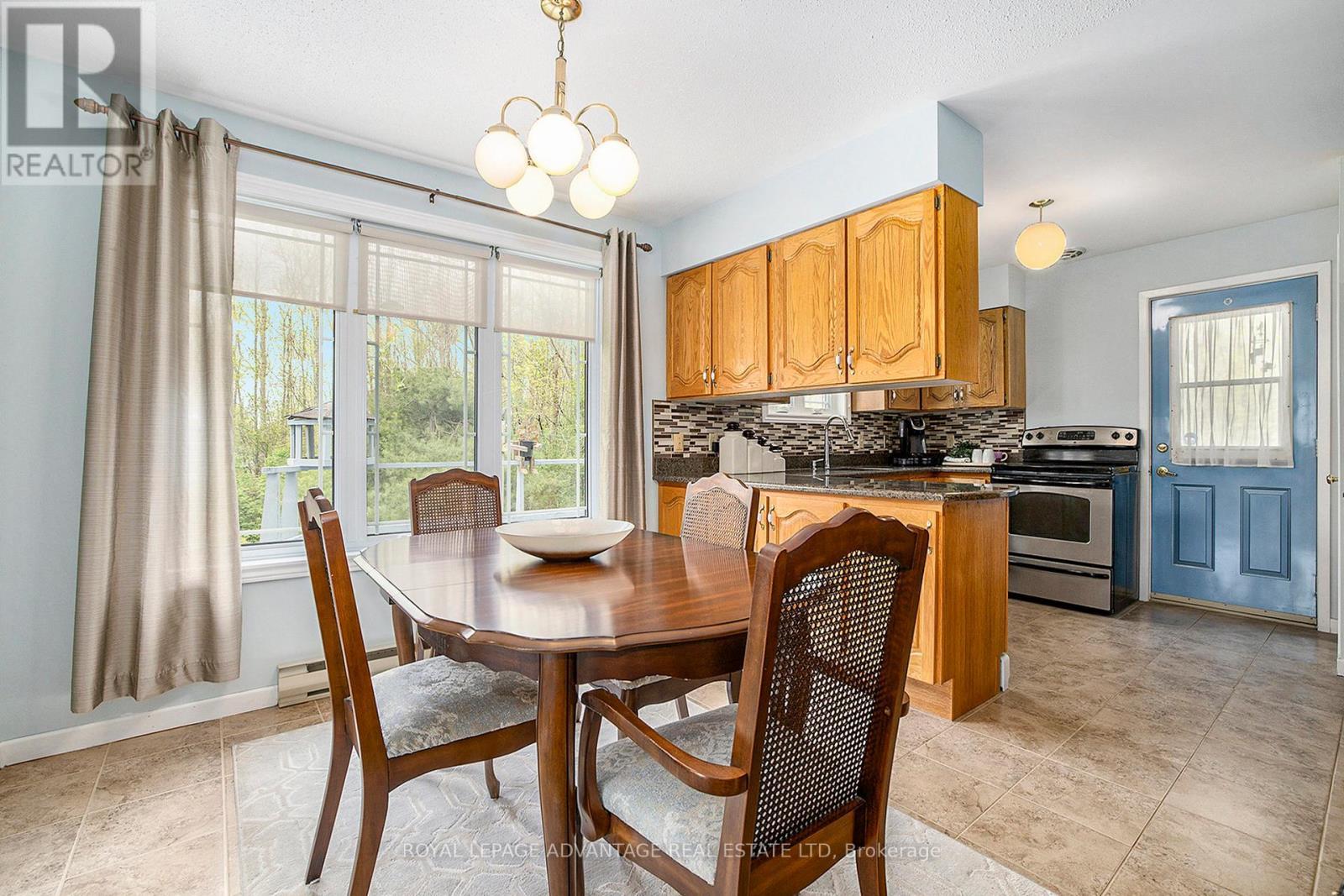 












198 SOMERVILLE DRIVE

,
Tay Valley,




Ontario
K7H3C6

