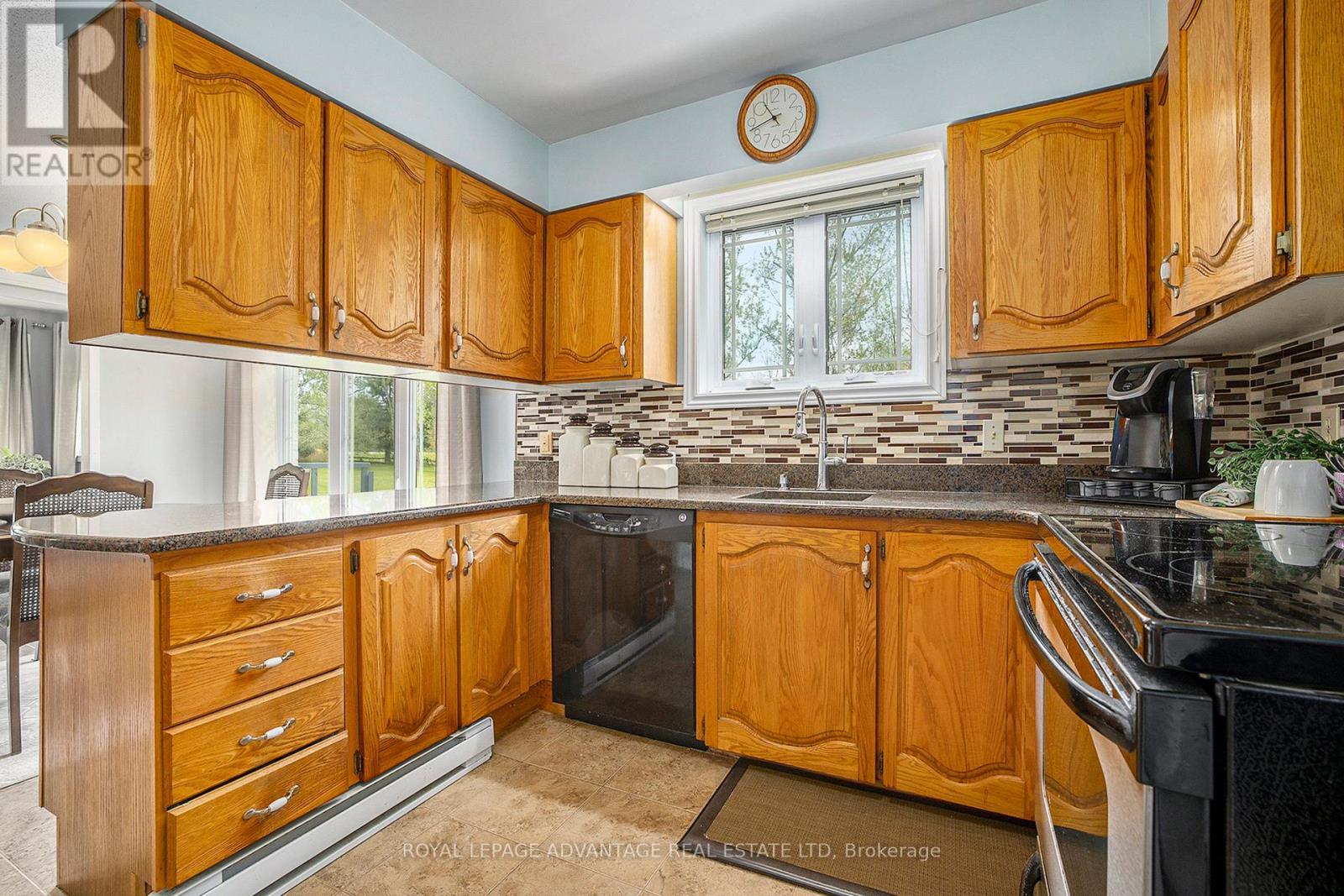 












198 SOMERVILLE DRIVE

,
Tay Valley,




Ontario
K7H3C6

