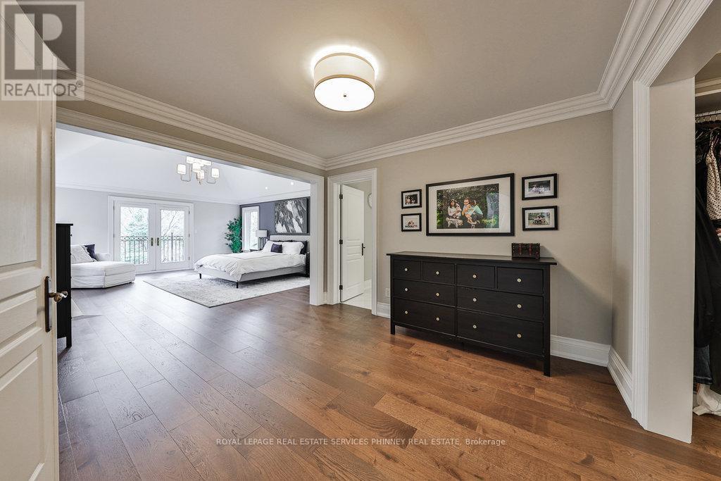 












1257 TECUMSEH PARK DRIVE

,
Mississauga,




Ontario
L5H2W5

