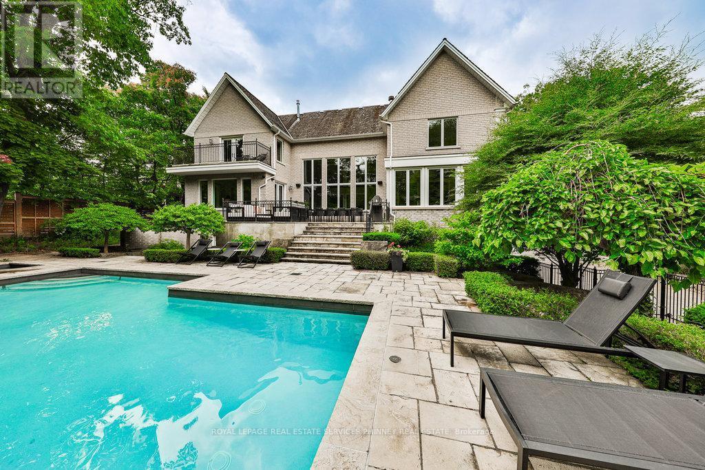 












1257 TECUMSEH PARK DRIVE

,
Mississauga,




Ontario
L5H2W5

