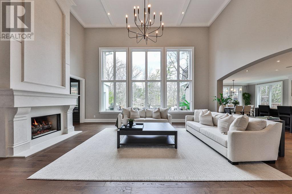 












1257 TECUMSEH PARK DRIVE

,
Mississauga,




Ontario
L5H2W5

