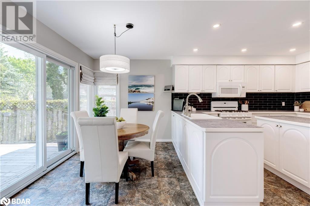 












2053 DEER RUN Avenue

,
Burlington,




Ontario
L7M2S1

