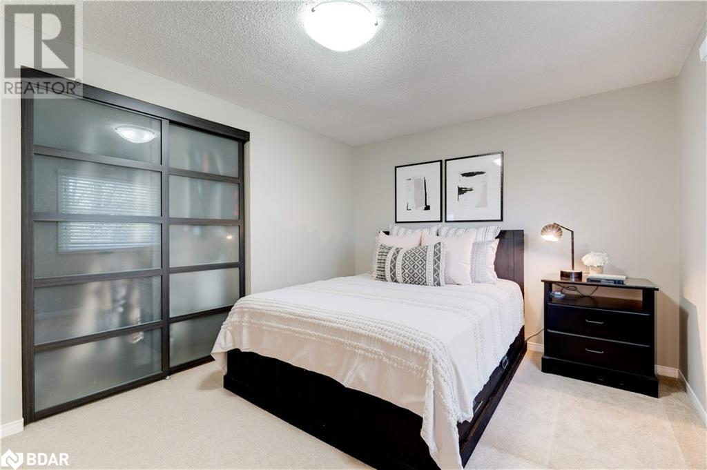 












2053 DEER RUN Avenue

,
Burlington,




Ontario
L7M2S1

