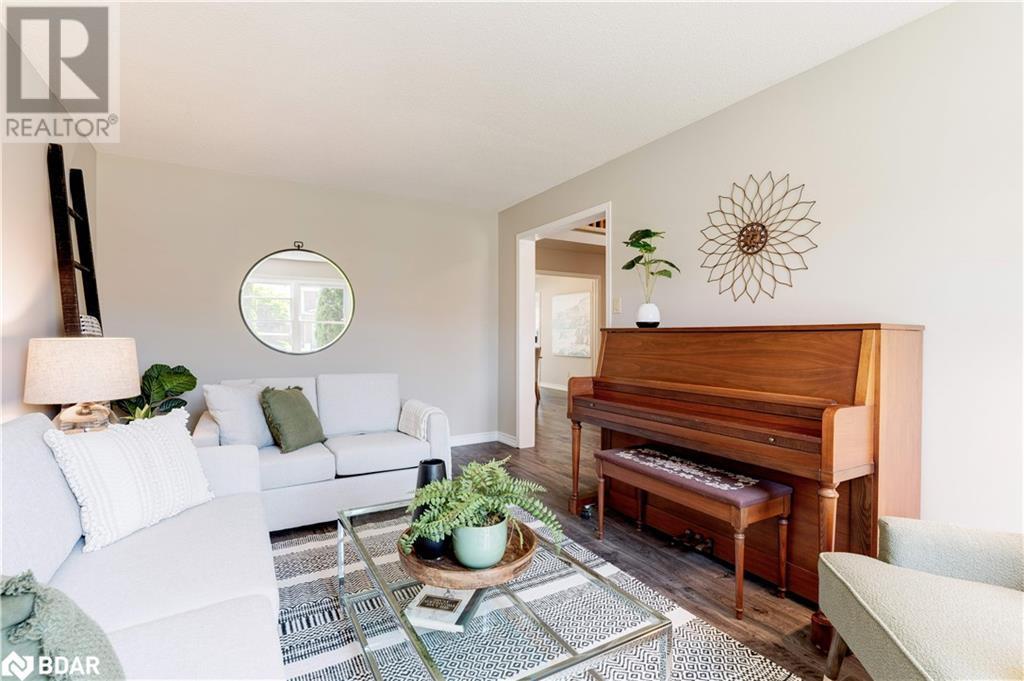 












2053 DEER RUN Avenue

,
Burlington,




Ontario
L7M2S1

