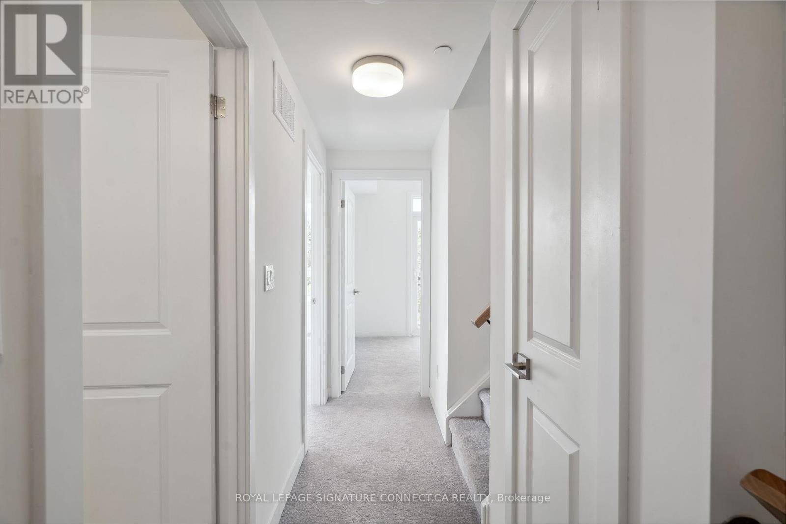 












19 - 4045 HICKORY DRIVE

,
Mississauga,




Ontario
L4W1L1

