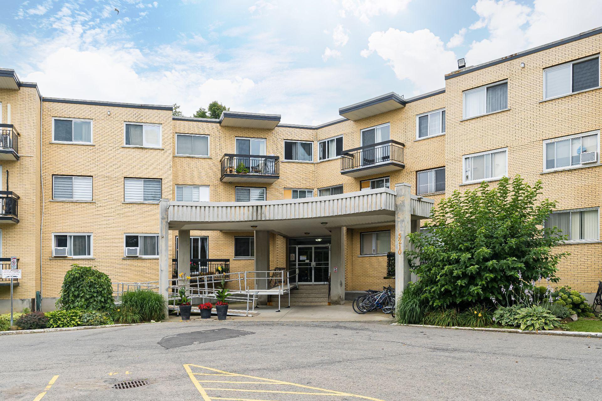 









5210


Rue Riviera

, 121,
Montréal (Pierrefonds-Roxboro),




QC
H8Z2Z6

