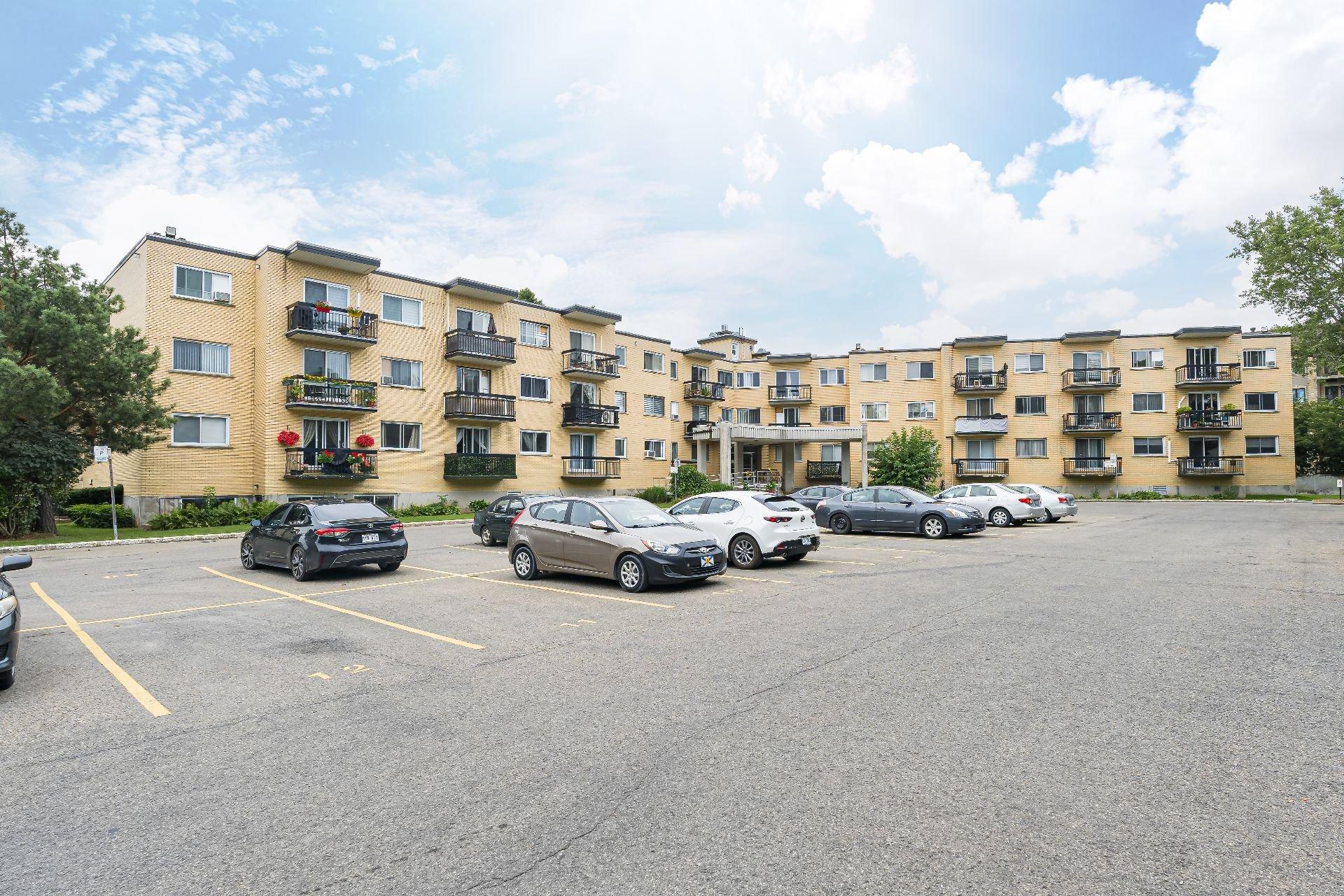 









5210


Rue Riviera

, 121,
Montréal (Pierrefonds-Roxboro),




QC
H8Z2Z6

