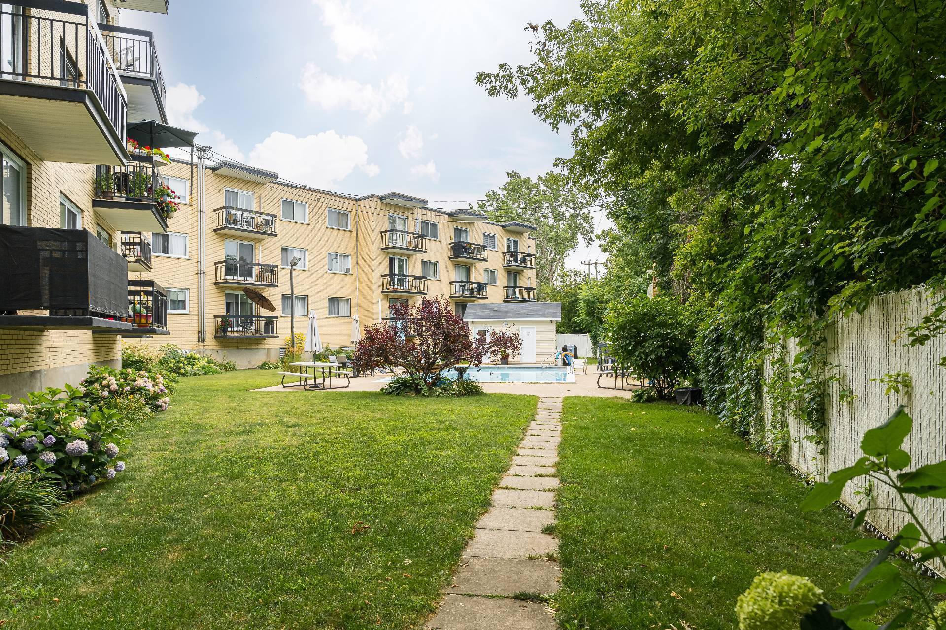 









5210


Rue Riviera

, 121,
Montréal (Pierrefonds-Roxboro),




QC
H8Z2Z6


