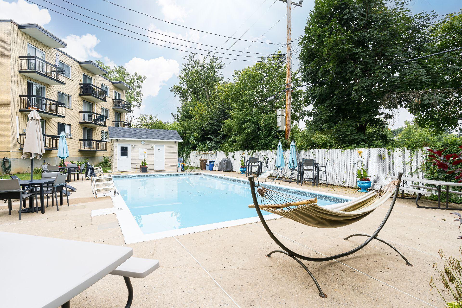 









5210


Rue Riviera

, 121,
Montréal (Pierrefonds-Roxboro),




QC
H8Z2Z6

