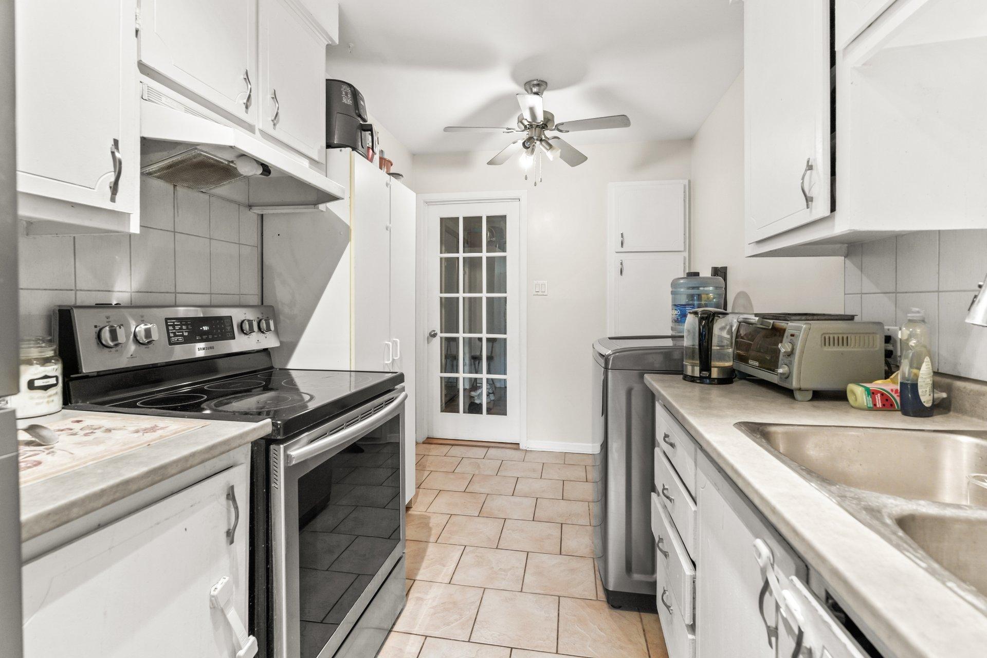 









5210


Rue Riviera

, 121,
Montréal (Pierrefonds-Roxboro),




QC
H8Z2Z6


