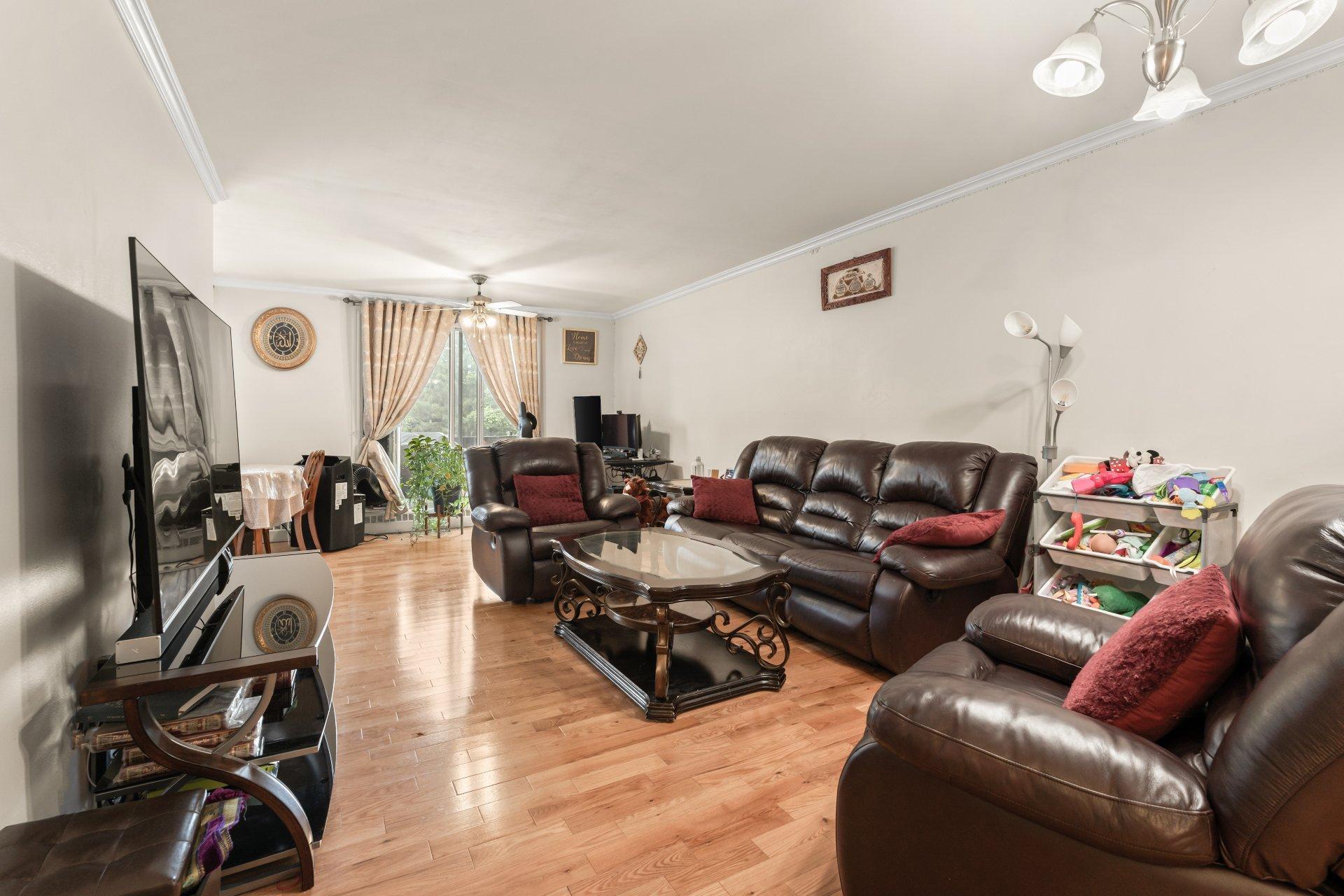 









5210


Rue Riviera

, 121,
Montréal (Pierrefonds-Roxboro),




QC
H8Z2Z6

