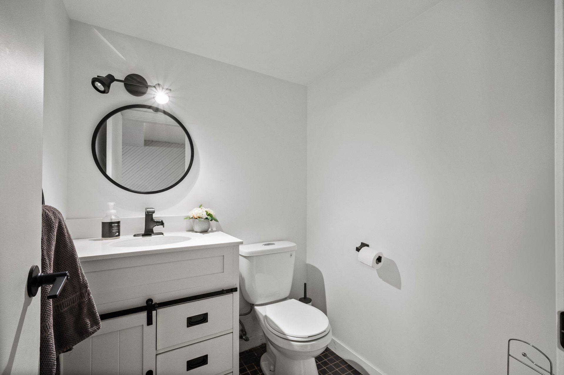 









153


Route 323

,
Brébeuf,




QC
J0T1B0

