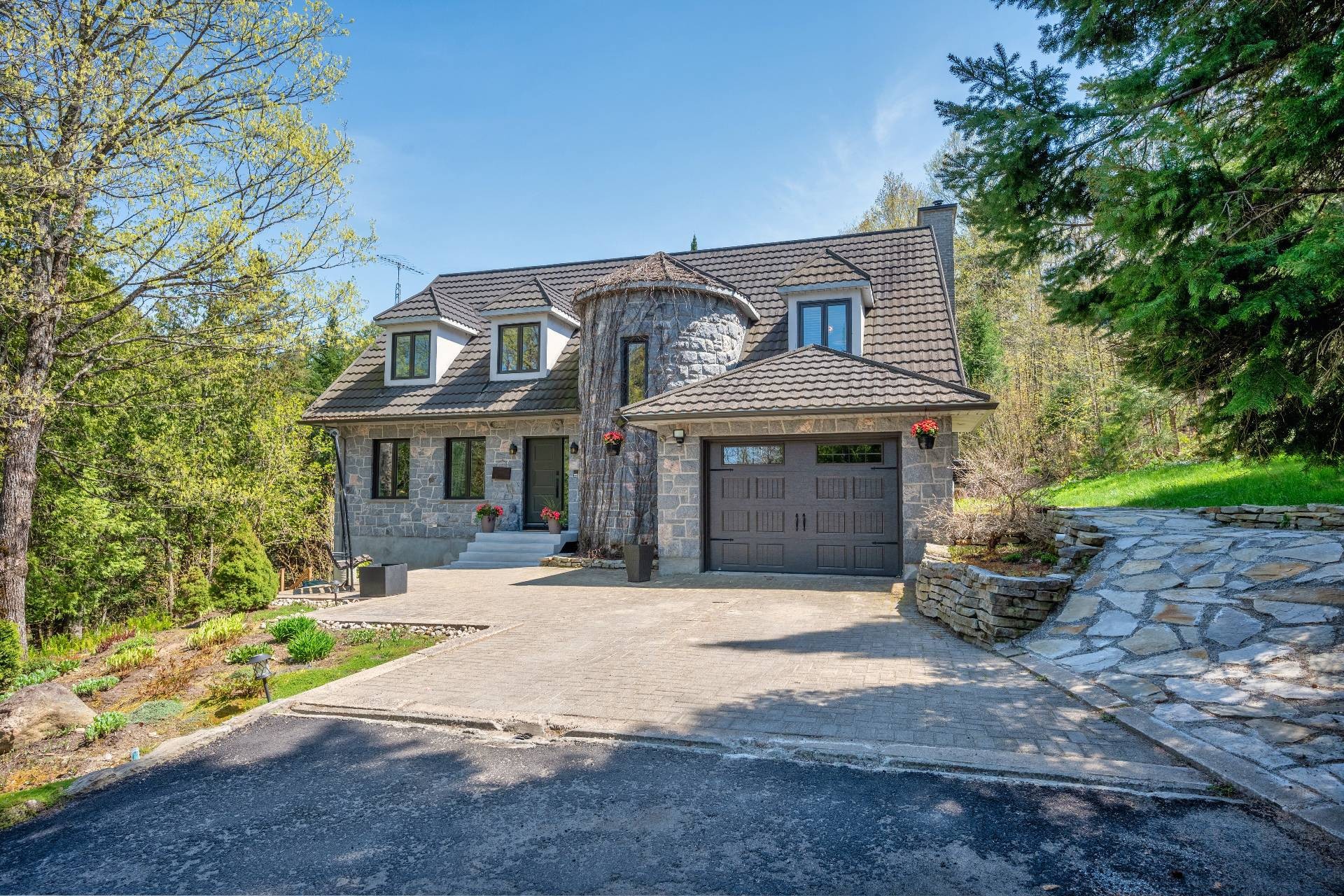 









153


Route 323

,
Brébeuf,




QC
J0T1B0

