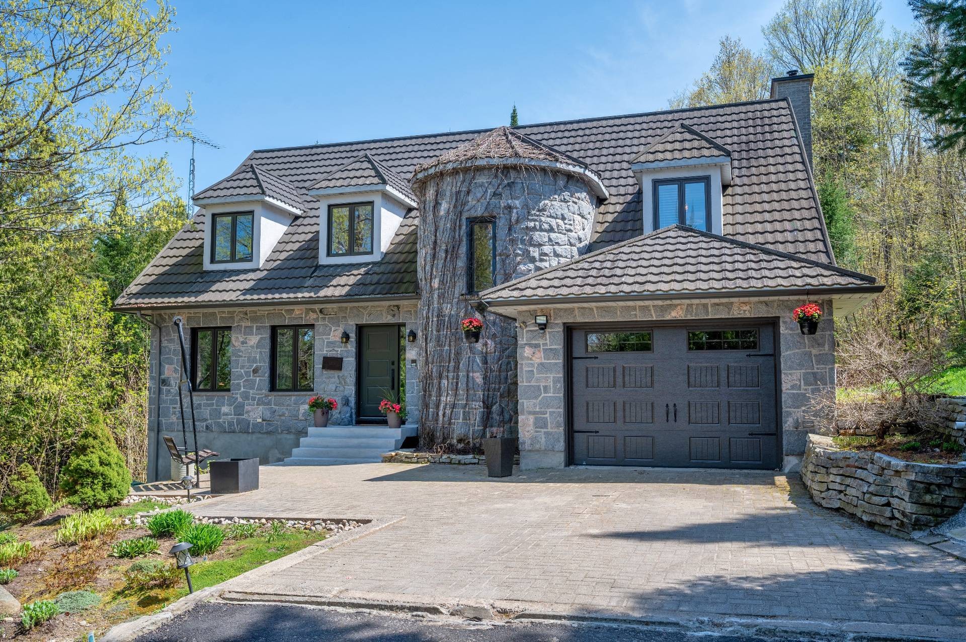 









153


Route 323

,
Brébeuf,




QC
J0T1B0

