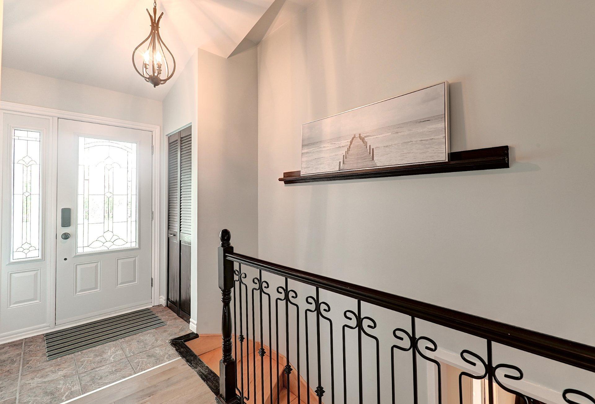 









235


Rue Jacques

,
Sherbrooke (Fleurimont),




QC
J1G5E2

