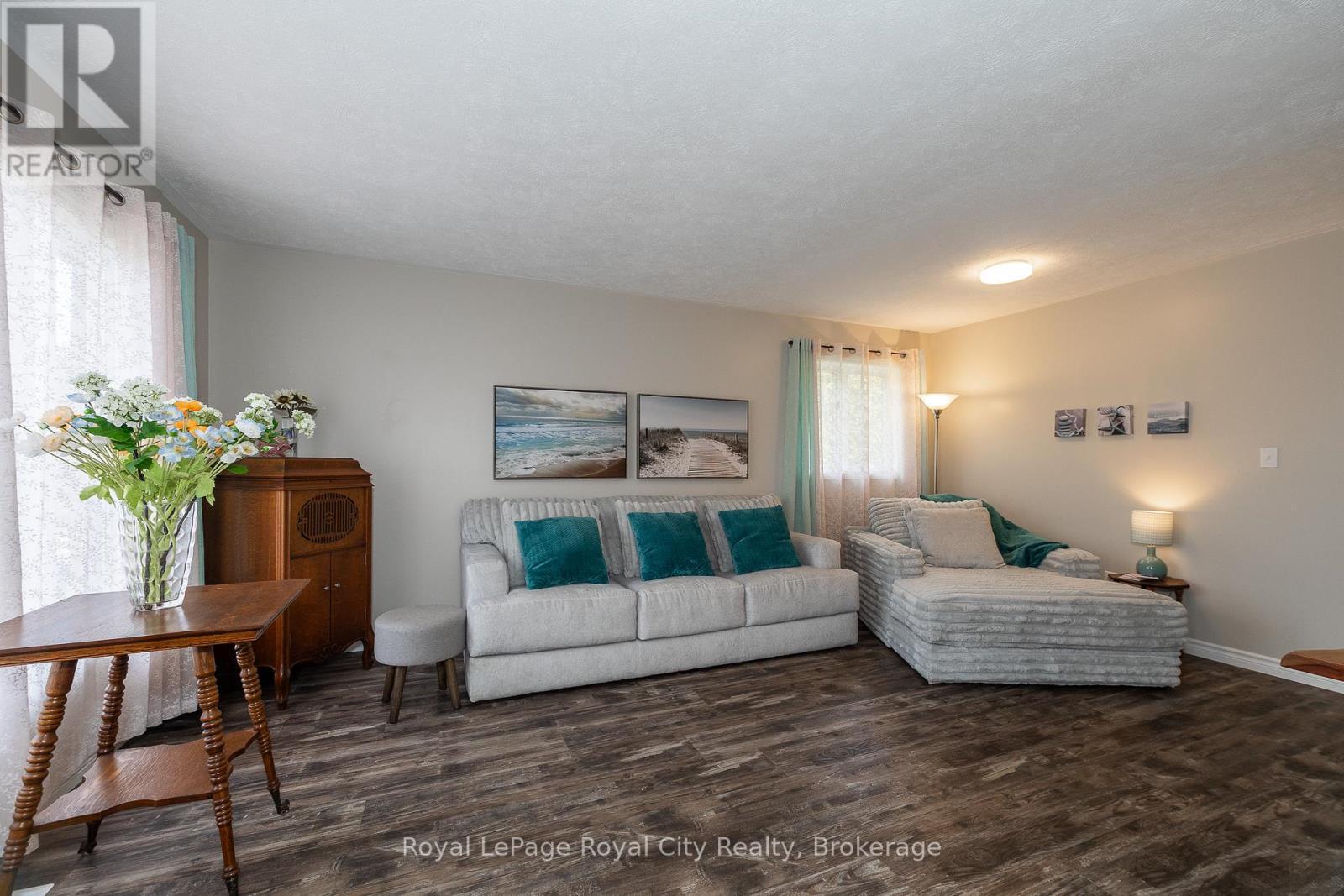 












2661 8TH AVENUE A E

,
Owen Sound,




Ontario
N4K6S5

