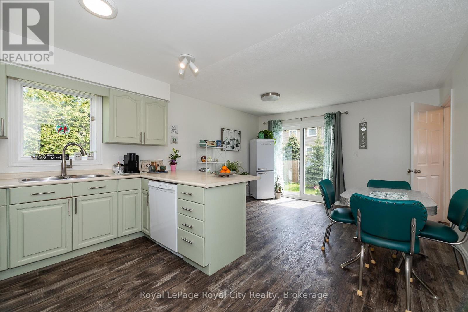 












2661 8TH AVENUE A E

,
Owen Sound,




Ontario
N4K6S5

