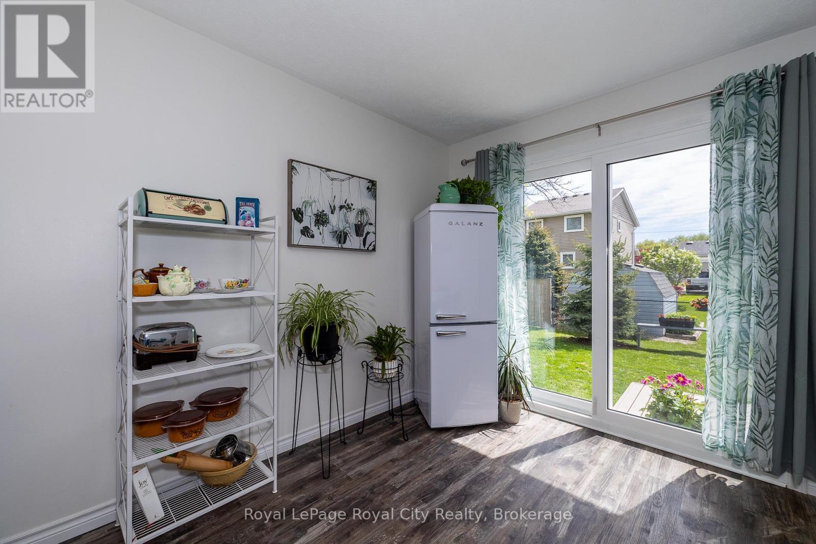 












2661 8TH AVENUE A E

,
Owen Sound,




Ontario
N4K6S5

