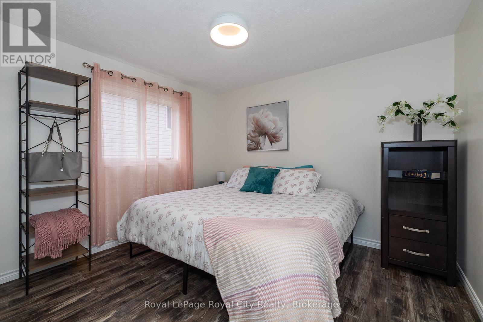 












2661 8TH AVENUE A E

,
Owen Sound,




Ontario
N4K6S5


