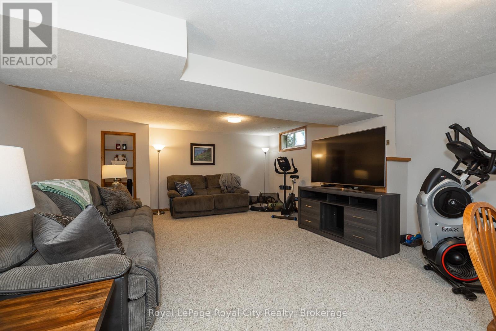 












2661 8TH AVENUE A E

,
Owen Sound,




Ontario
N4K6S5

