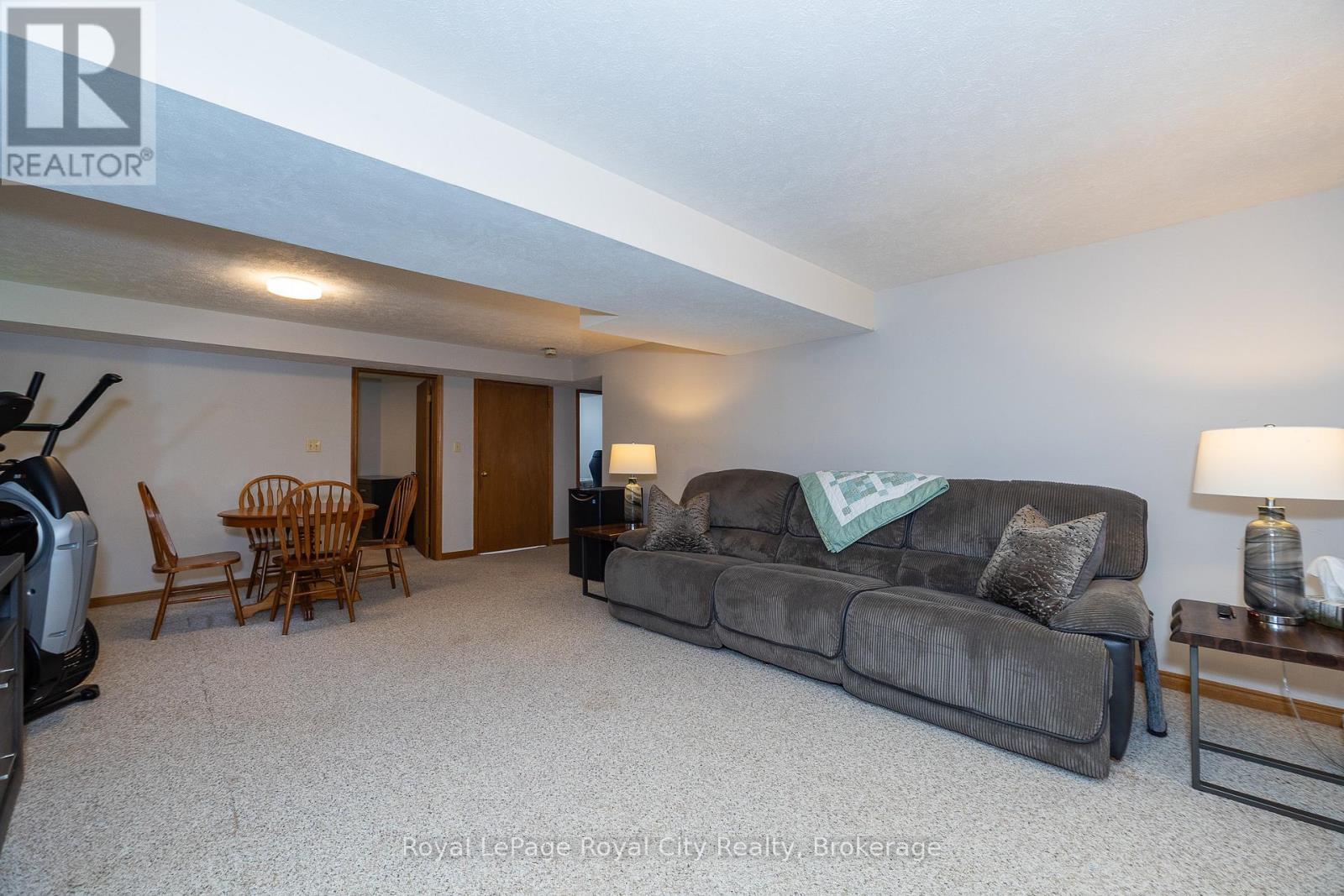












2661 8TH AVENUE A E

,
Owen Sound,




Ontario
N4K6S5

