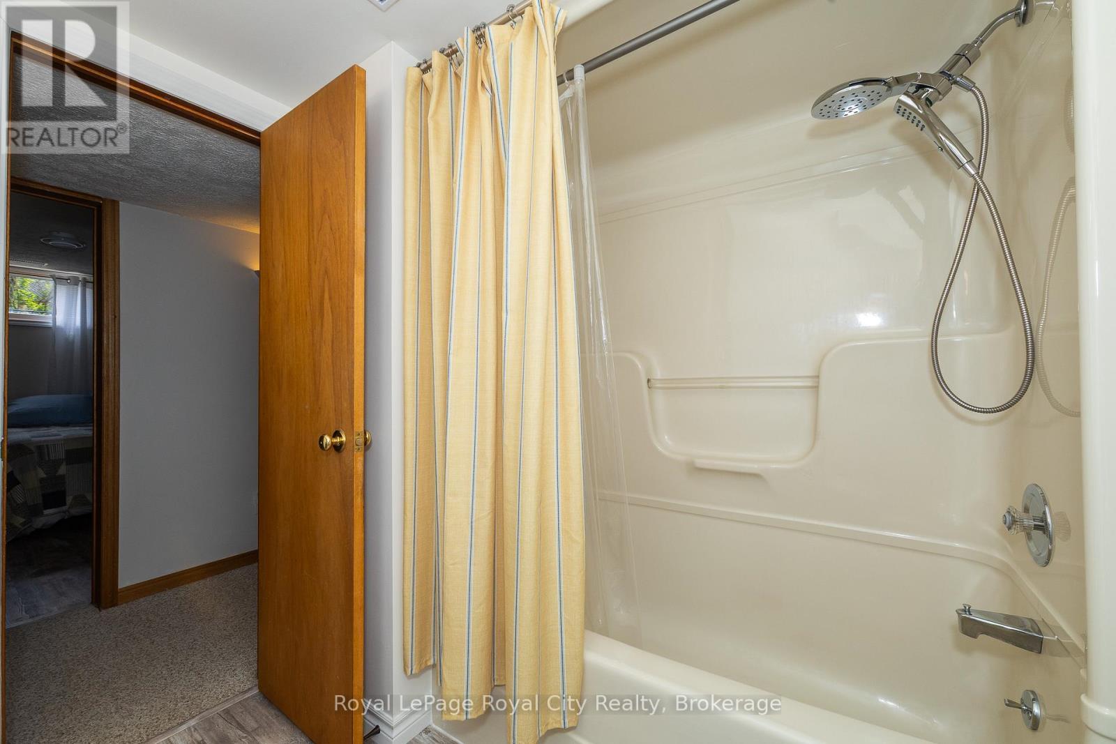 












2661 8TH AVENUE A E

,
Owen Sound,




Ontario
N4K6S5

