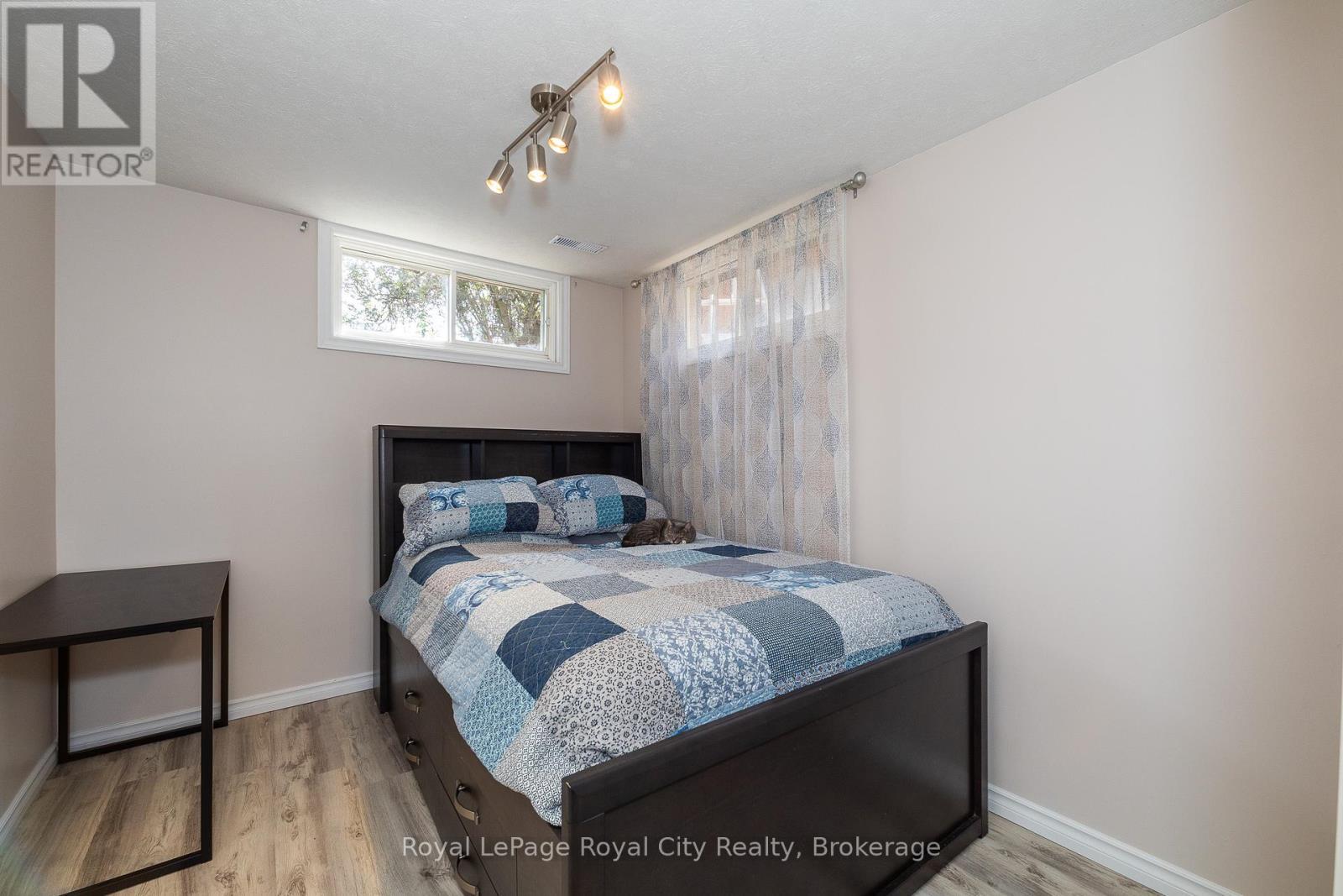 












2661 8TH AVENUE A E

,
Owen Sound,




Ontario
N4K6S5

