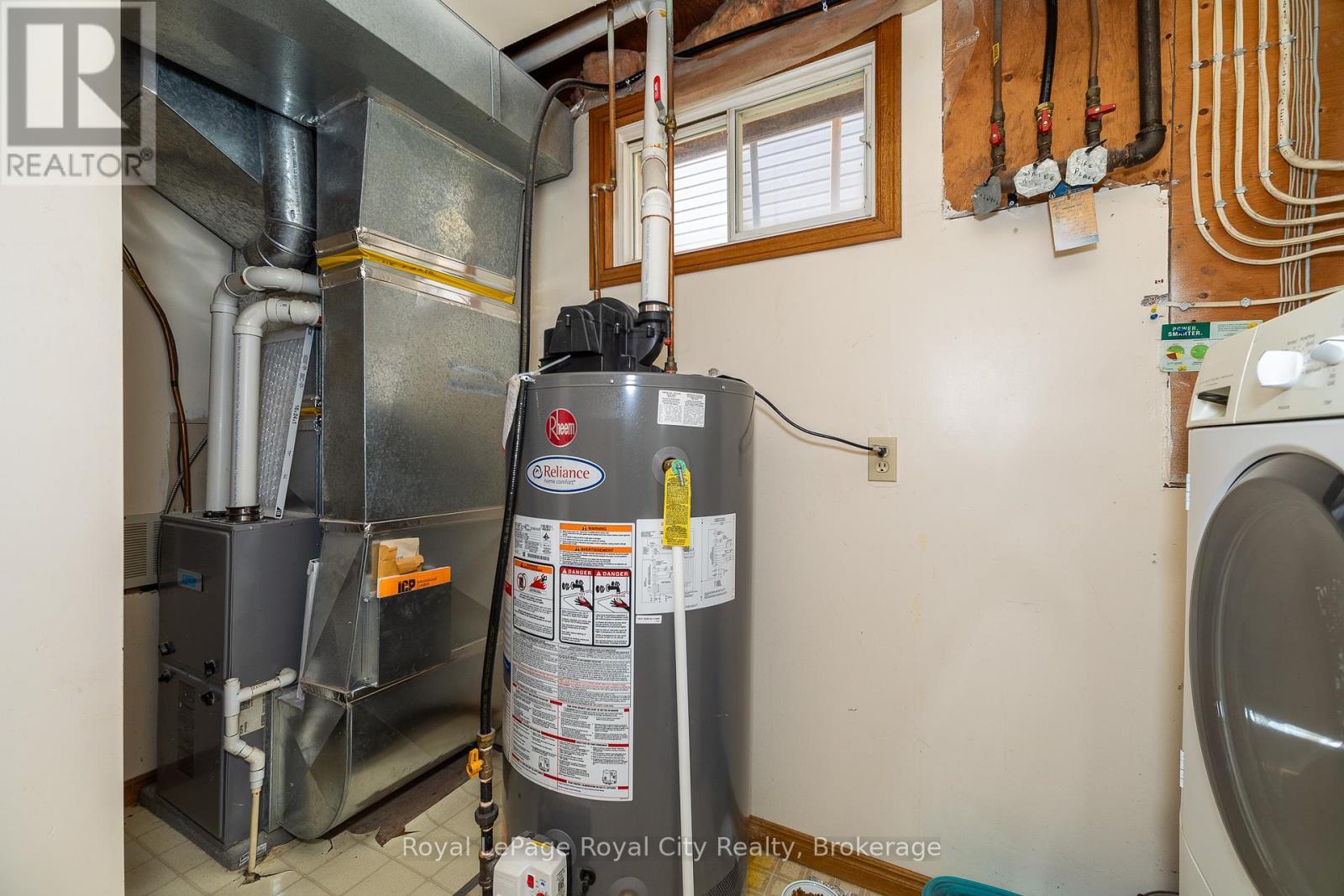 












2661 8TH AVENUE A E

,
Owen Sound,




Ontario
N4K6S5

