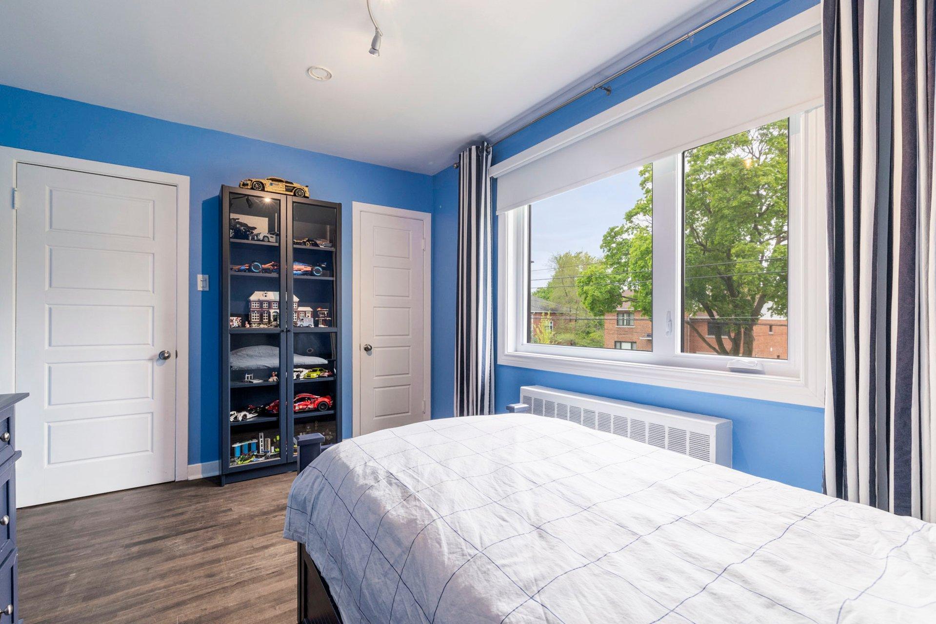 









340


Rue Marlatt

,
Montréal (Saint-Laurent),




QC
H4M2G9

