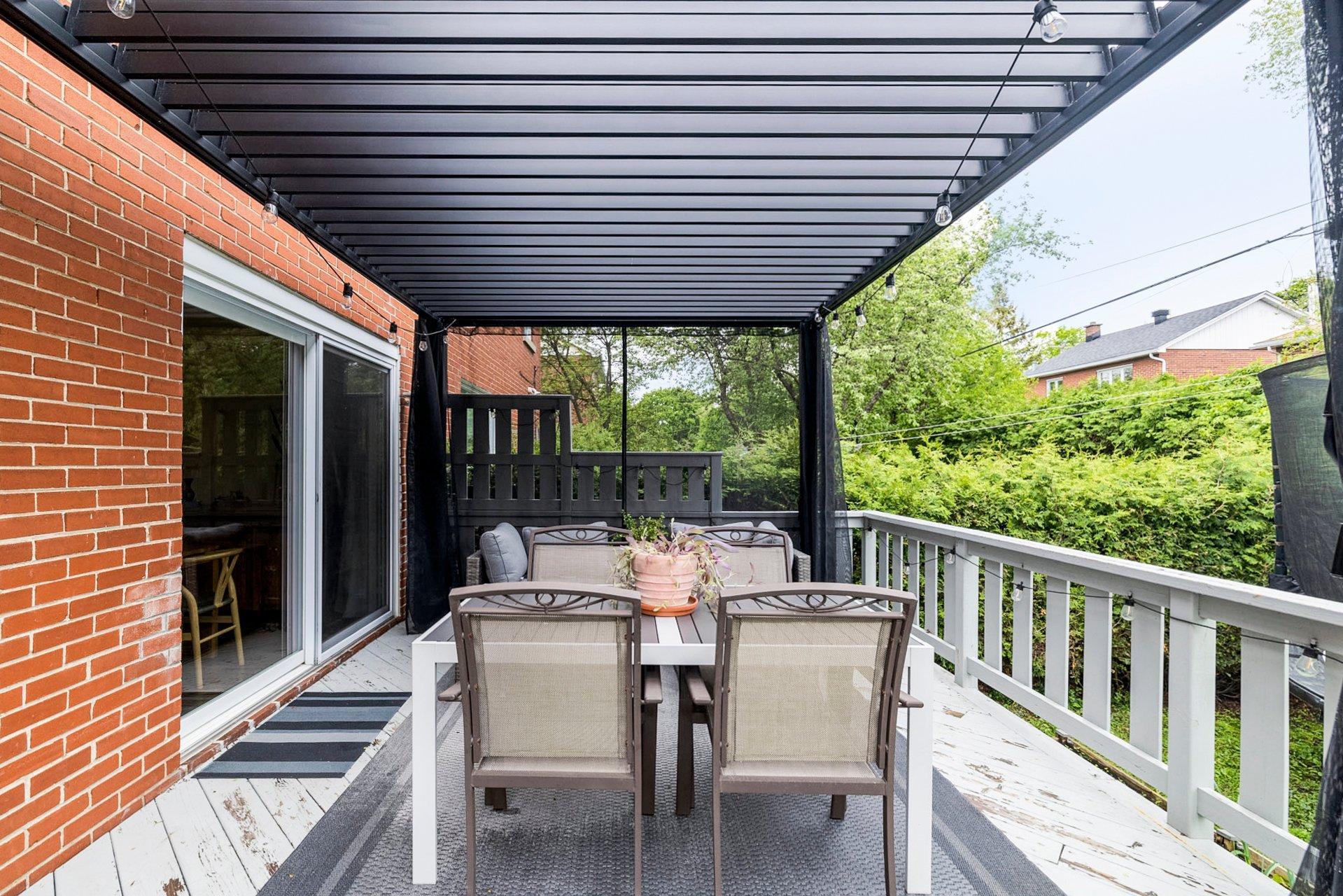 









340


Rue Marlatt

,
Montréal (Saint-Laurent),




QC
H4M2G9

