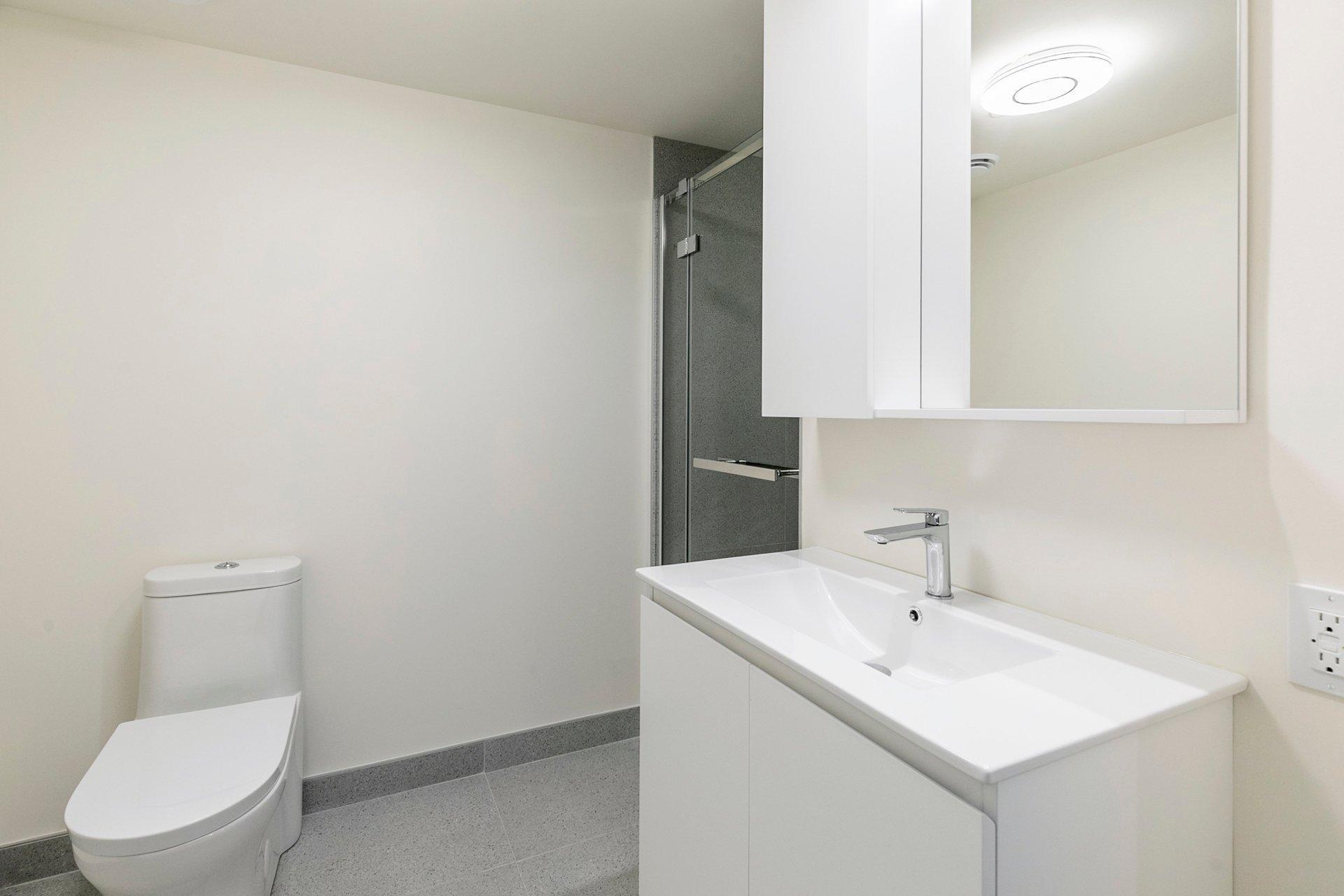 









360


Rue Mayor

, 602,
Montréal (Ville-Marie),




QC
H3A0J4

