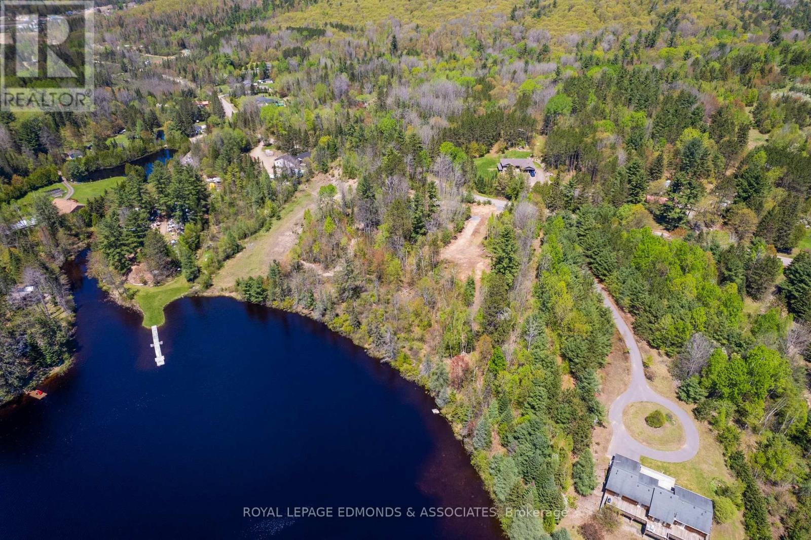 












0 OLD BARRY'S BAY ROAD

,
Madawaska Valley,







Ontario
K0J1B0

