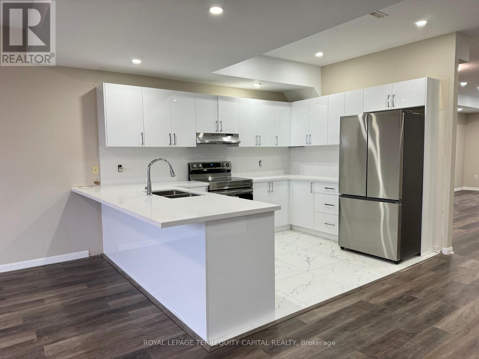 












A - 349 EDGEHILL DRIVE

,
Barrie,




Ontario
L4N9X5

