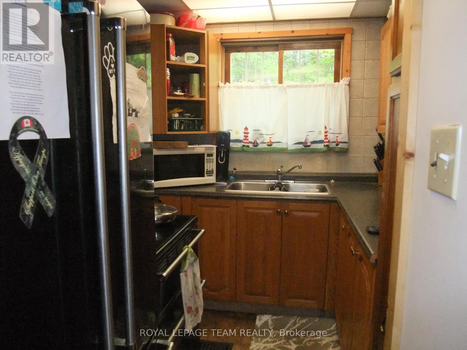 












35 QUAIL TRAIL

,
Greater Madawaska,




Ontario
K0J2R0

