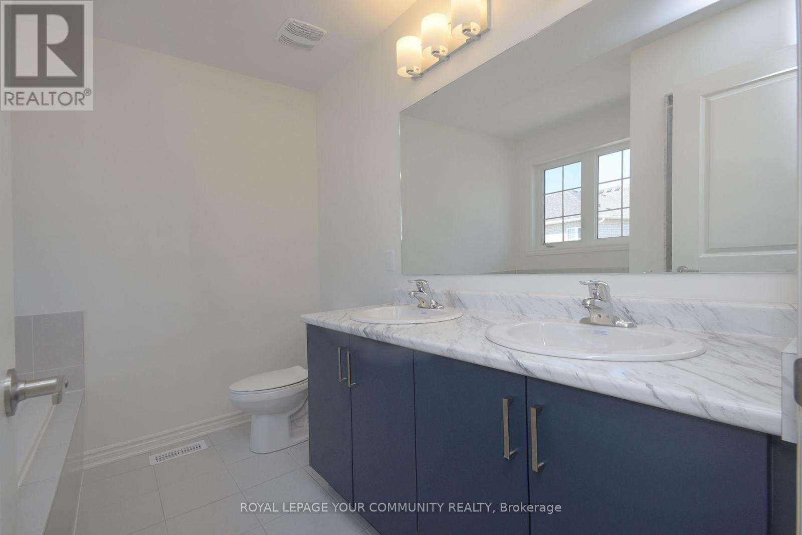 












244 MCKENZIE DRIVE

,
Clearview,




Ontario
L0M1S0


