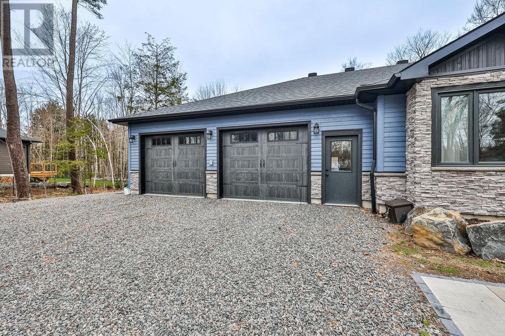 












1068 XAVIER STREET

,
Gravenhurst,




Ontario
P0E1G0

