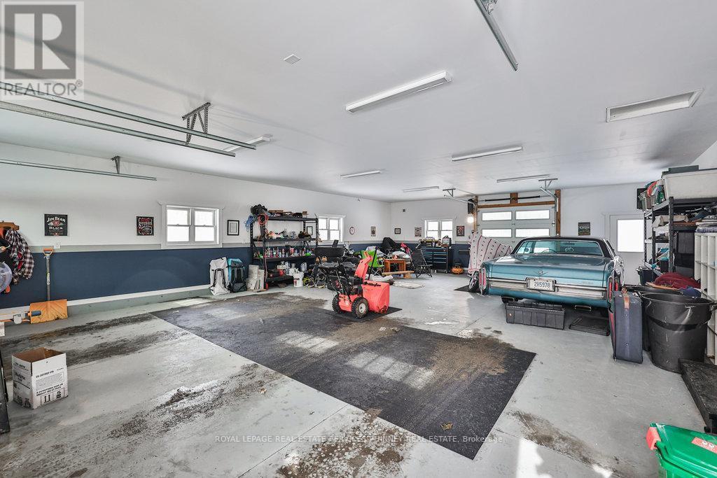 












1068 XAVIER STREET

,
Gravenhurst,




Ontario
P0E1G0

