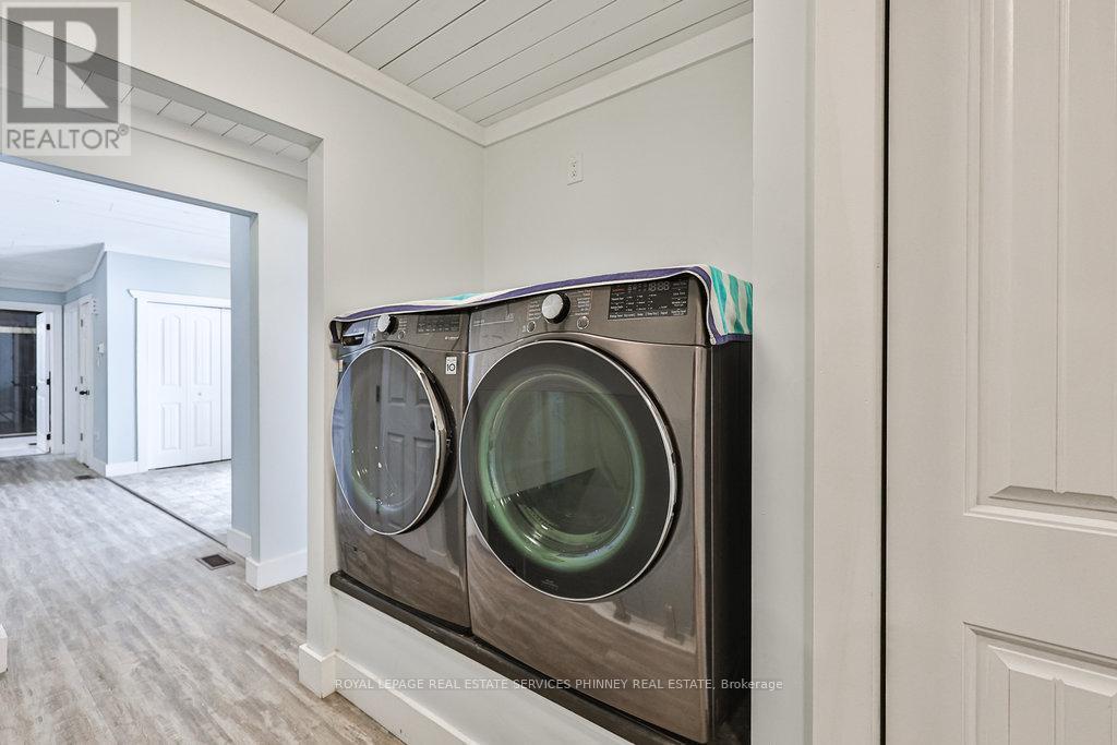 












1068 XAVIER STREET

,
Gravenhurst,




Ontario
P0E1G0

