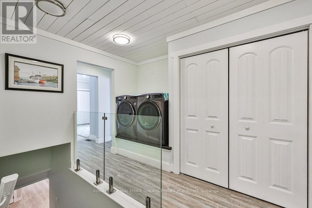 












1068 XAVIER STREET

,
Gravenhurst,




Ontario
P0E1G0

