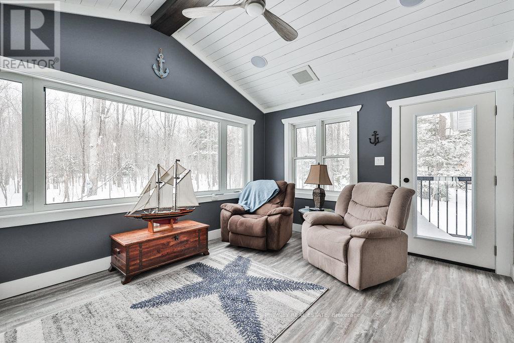 












1068 XAVIER STREET

,
Gravenhurst,




Ontario
P0E1G0

