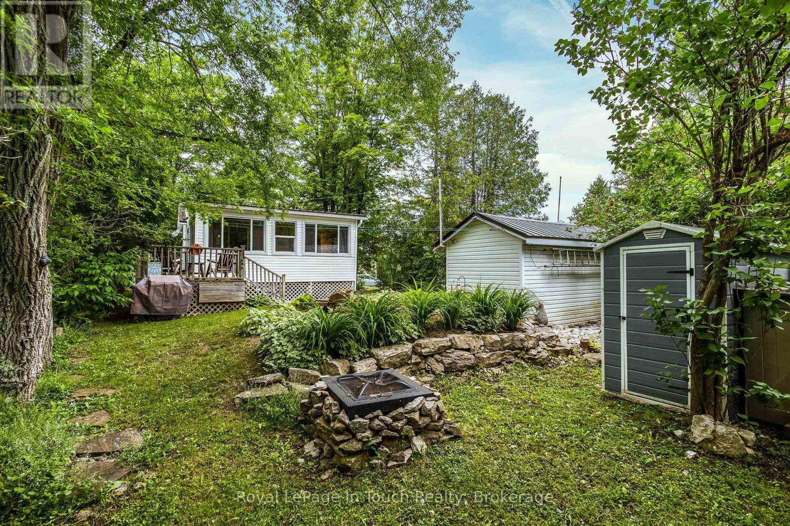 












9 EARLDOM BOULEVARD

,
Tay (Port McNicoll),




Ontario
L0K1R0


