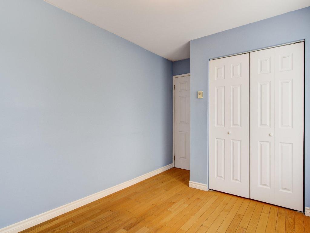 









400


Rue Ste-Thérèse

,
Sainte-Sophie,




QC
J5J2T1

